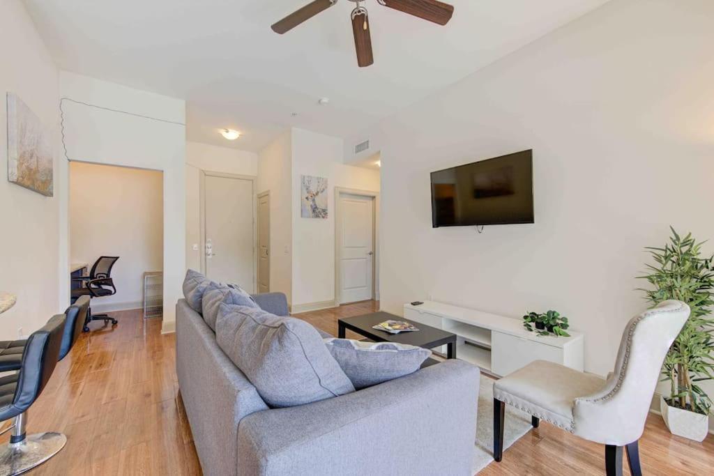Cozy Apt Nrg Pool,Wi-Fi, Free Parking, Petsok! Houston Bagian luar foto
